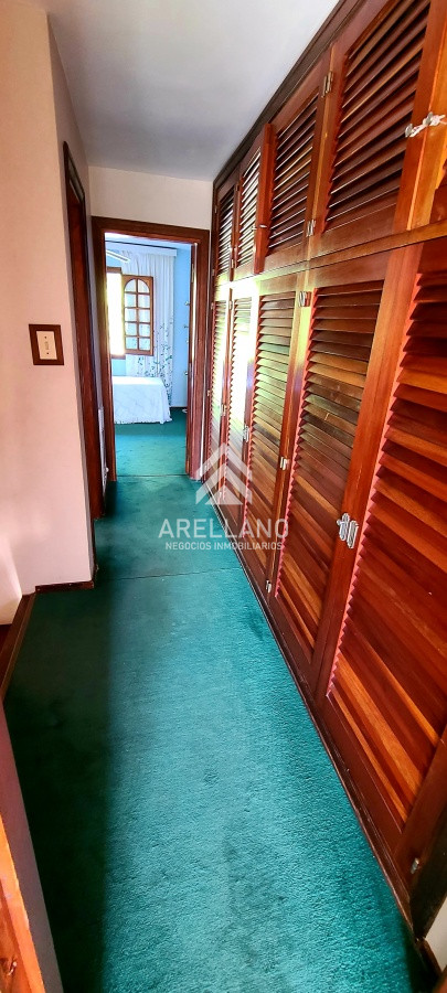 Apartamento ID.4480 - Oportunidad venta casa 2 dormitorios Playa Mansa cochera y parrillero