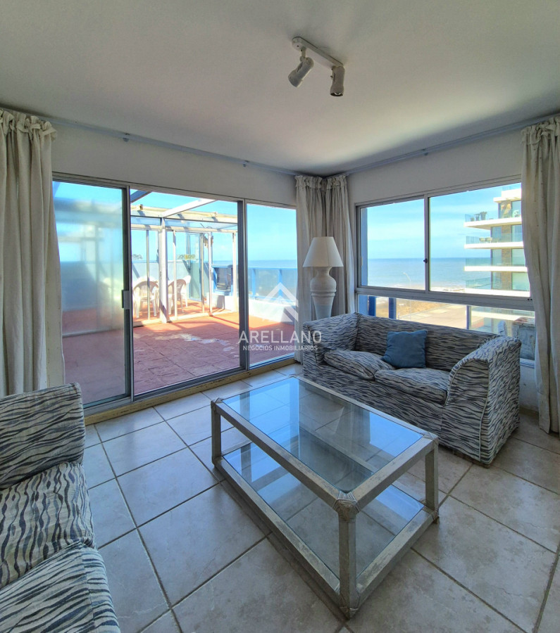 Apartamento ID.6140 - Venta apartamento 3 dormitorios y dependencia 