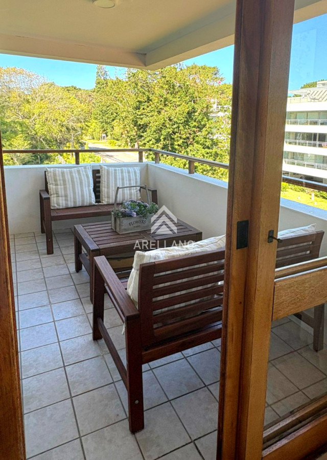 Apartamento ID.6013 - Apartamento amplio 3 dormitorios en Playa Brava garage piscina cerca del mar Punta del Este