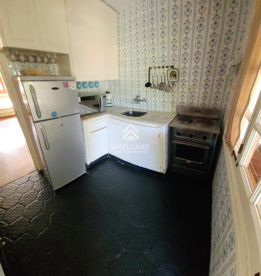 Apartamento ID.4480 - Oportunidad venta casa 2 dormitorios Playa Mansa cochera y parrillero
