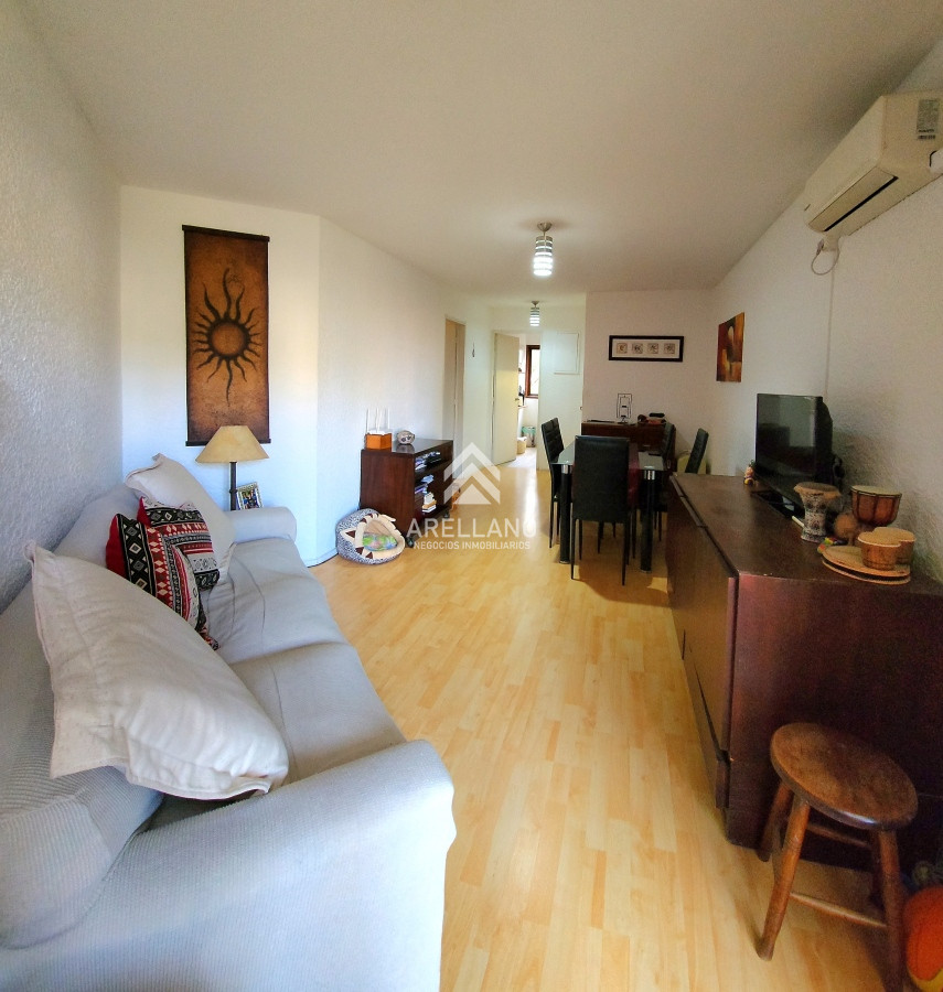 Apartamento ID.3964 - Venta apartamento 2 dormitorios 2 baños terraza cochera y estufa a leña Aidy Grill Punta del Este