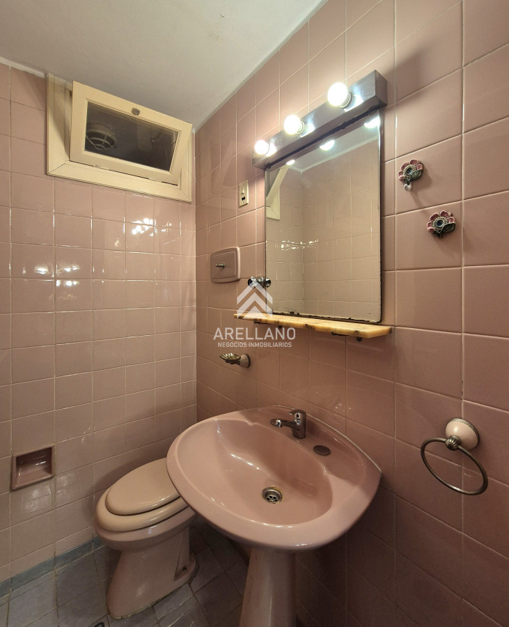 Apartamento ID.4480 - Oportunidad venta casa 2 dormitorios Playa Mansa cochera y parrillero