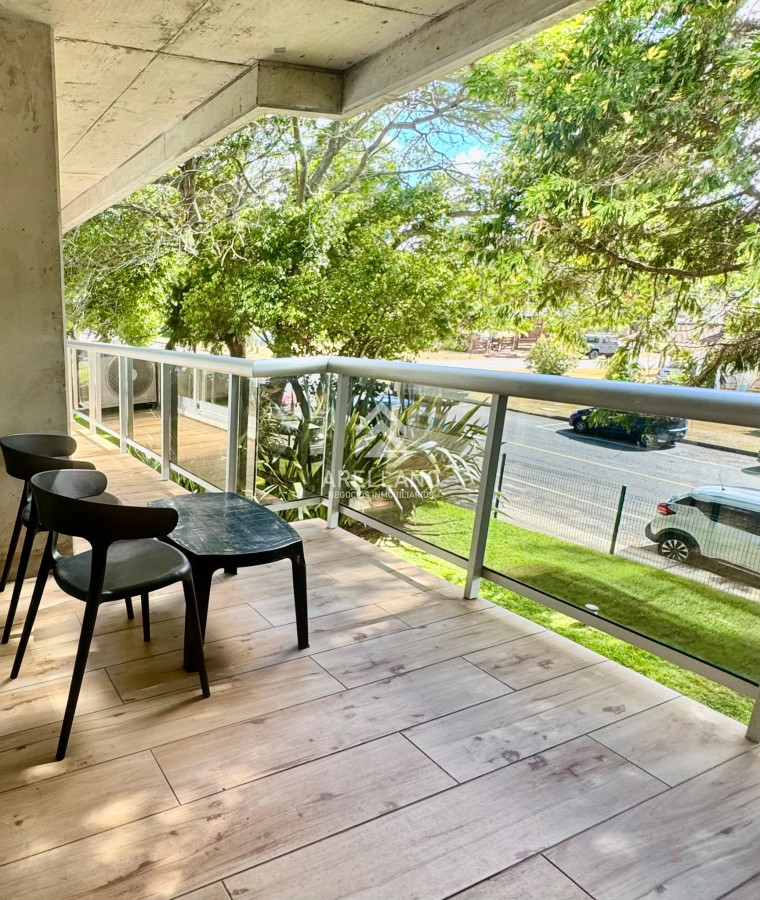 Apartamento ID.4409 - Venta apartamento 2 dormitorios Mansa Inn 