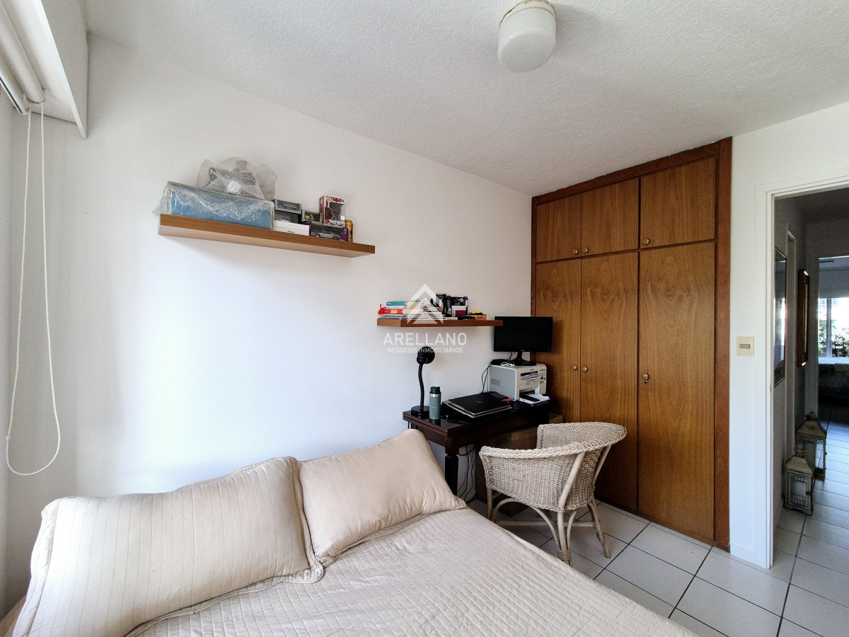 Apartamento ID.2510 - Venta Penthouse con barbacoa de uso exclusivo Playa Mansa Punta del Este