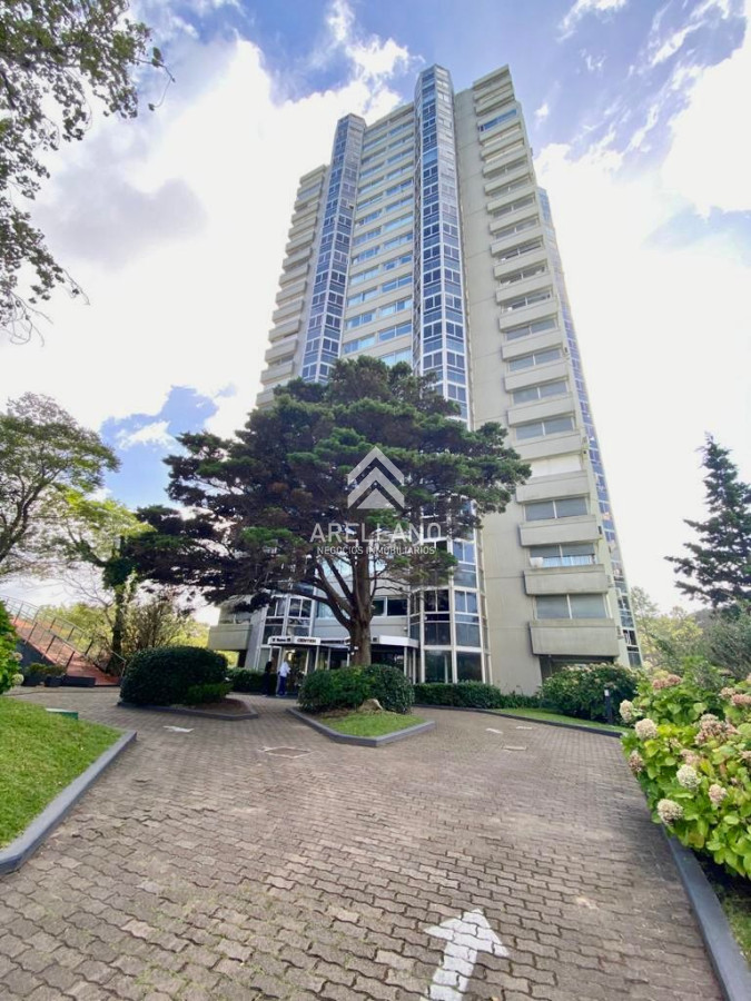 Apartamento ID.4481 - Apartamento 3 dormitorios en Roosevelt con garage Punta del Este 
