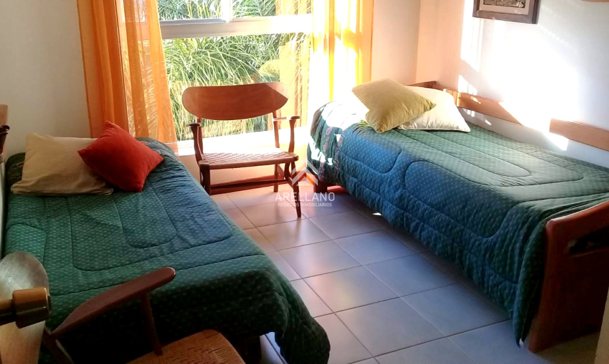 Apartamento ID.4674 - Nuda propiedad Apartamento 2 dormitorios 2 baños terraza garage vista al mar 