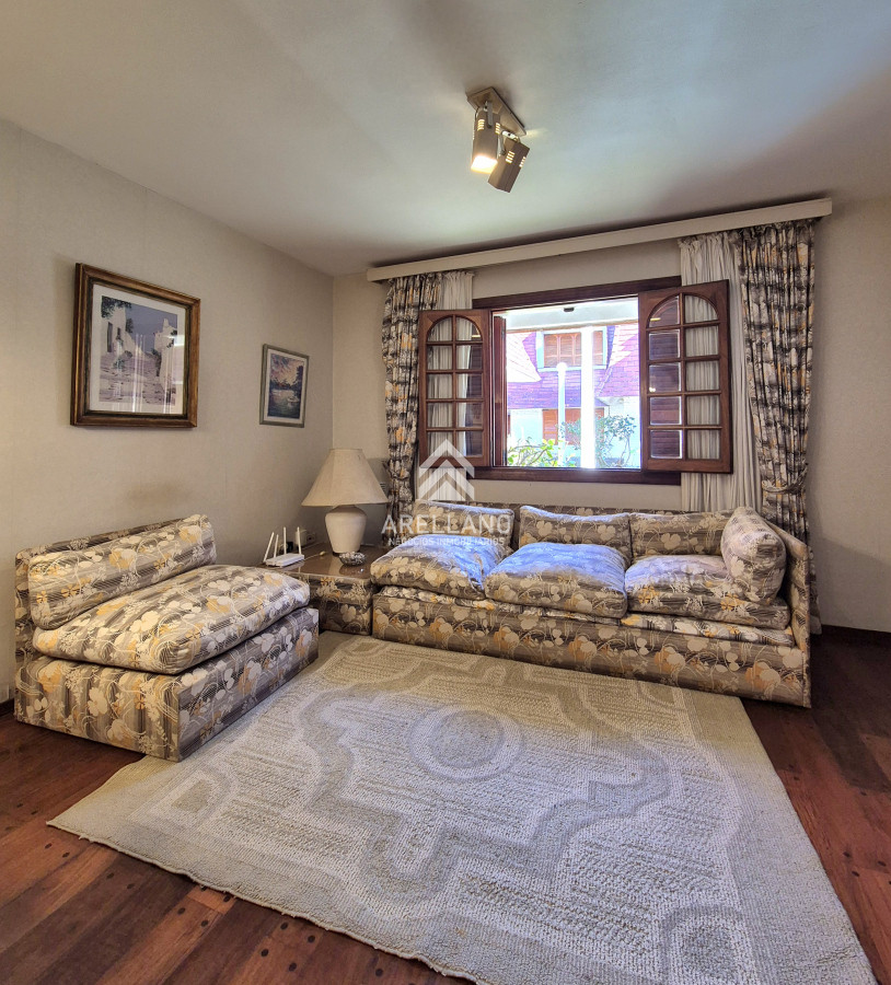 Apartamento ID.4480 - Oportunidad venta casa 2 dormitorios Playa Mansa cochera y parrillero