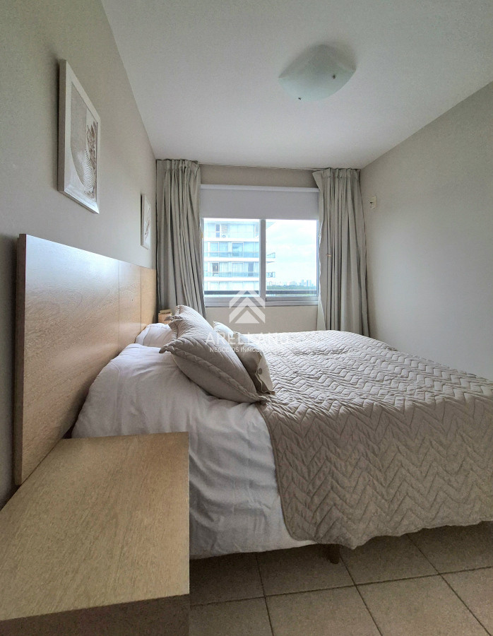 Apartamento ID.4559 - Venta apartamento moderno piso alto 3 dormitorios 2 baños terraza con vista al mar 