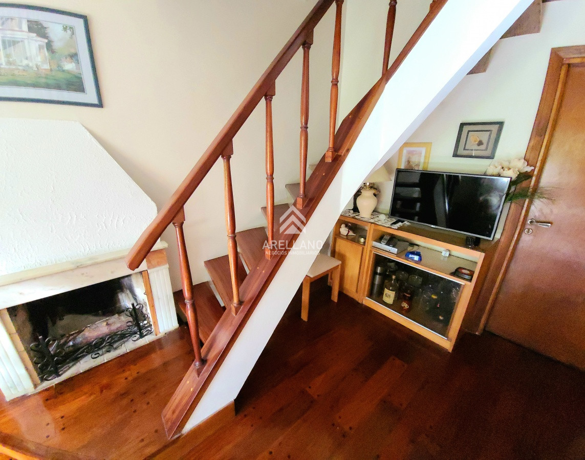 Apartamento ID.4480 - Oportunidad venta casa 2 dormitorios Playa Mansa cochera y parrillero