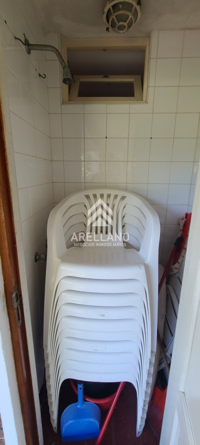 Apartamento ID.4480 - Oportunidad venta casa 2 dormitorios Playa Mansa cochera y parrillero