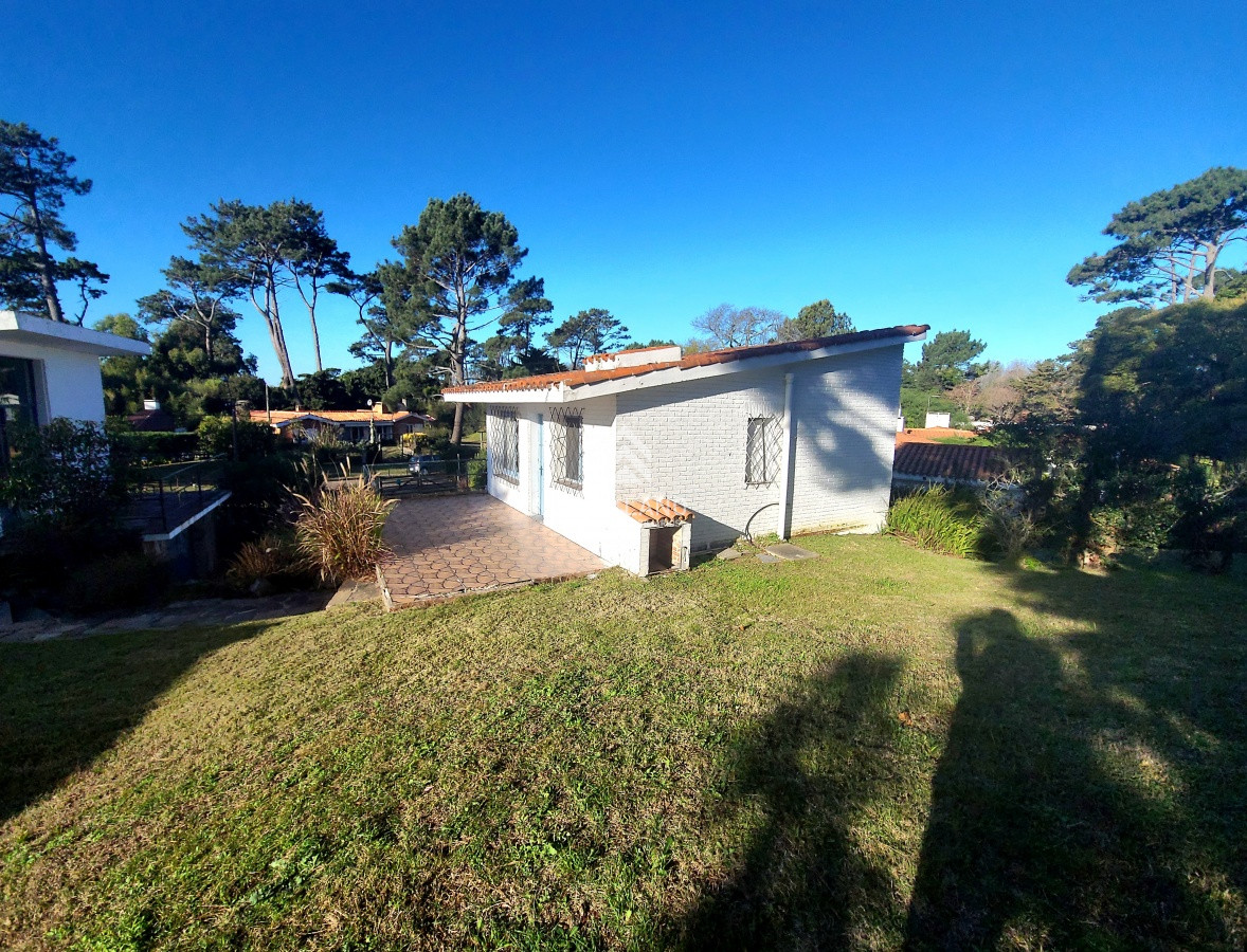 Casa ID.1288 - Venta casa 3 dormitorios y dependencia 