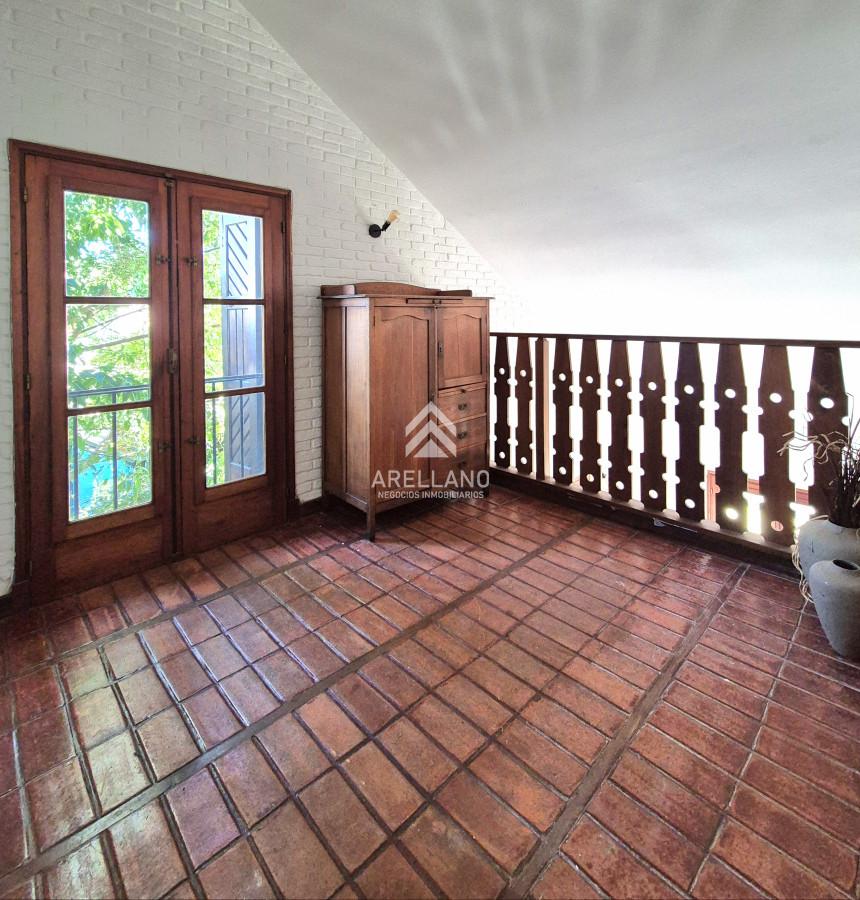 Casa ID.4878 - Oportunidad Casa de 4 dormitorios cercana al mar construcción tradicional barbacoa piscina Playa Mansa Punta del Este