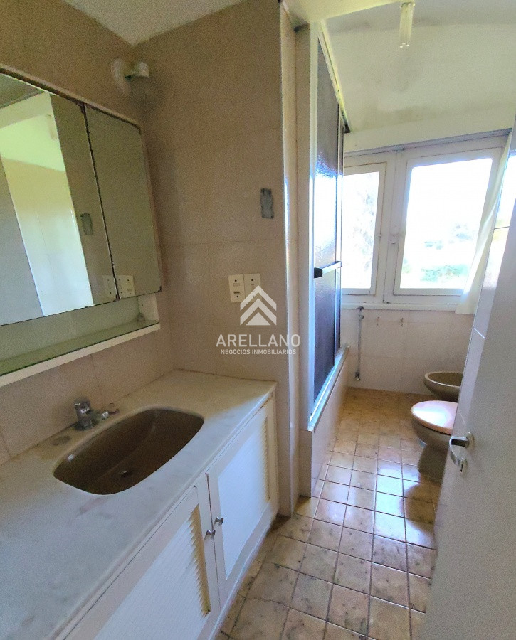 Casa ID.1288 - Venta casa 3 dormitorios y dependencia 