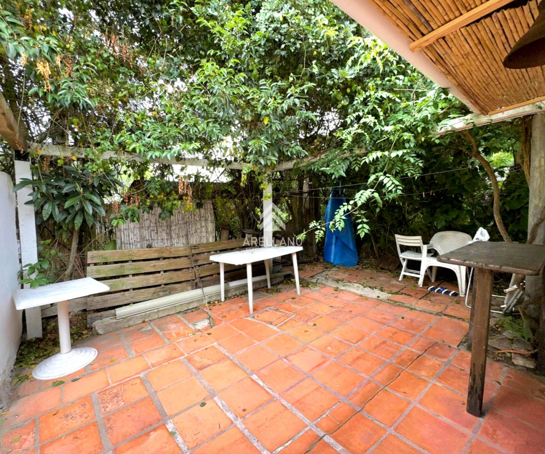 Casa ID.4366 - Venta Casa 2 dormitorios + 2 dependencias completas en Pinares con piscina climatizada y barbacoa cercana al mar Punta del Este