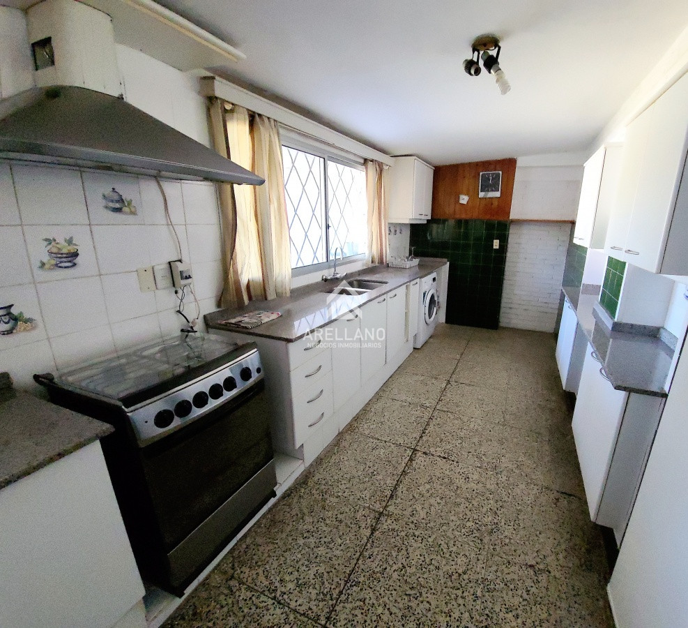 Casa ID.1288 - Venta casa 3 dormitorios y dependencia 
