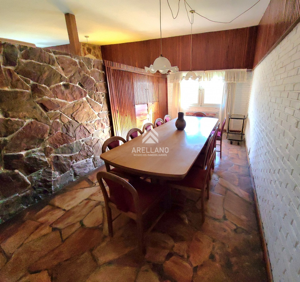Casa ID.1288 - Venta casa 3 dormitorios y dependencia 