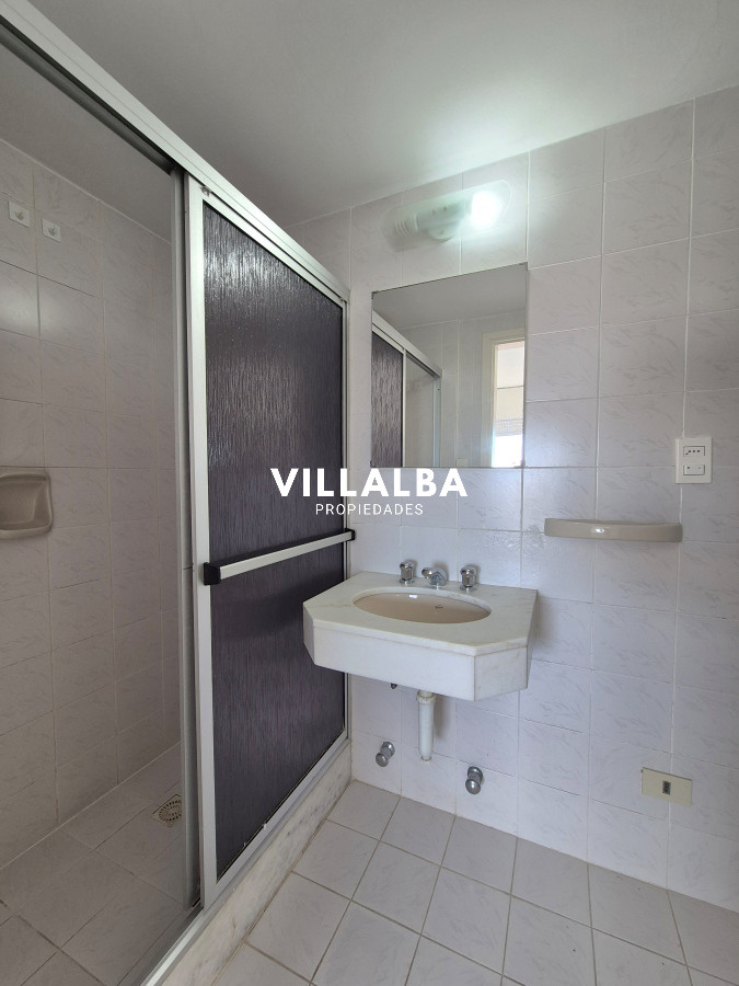 Apartamento ID.2537 - Oportunidad Duplex-Penthouse Península 3 dormitorios 2 baños garage