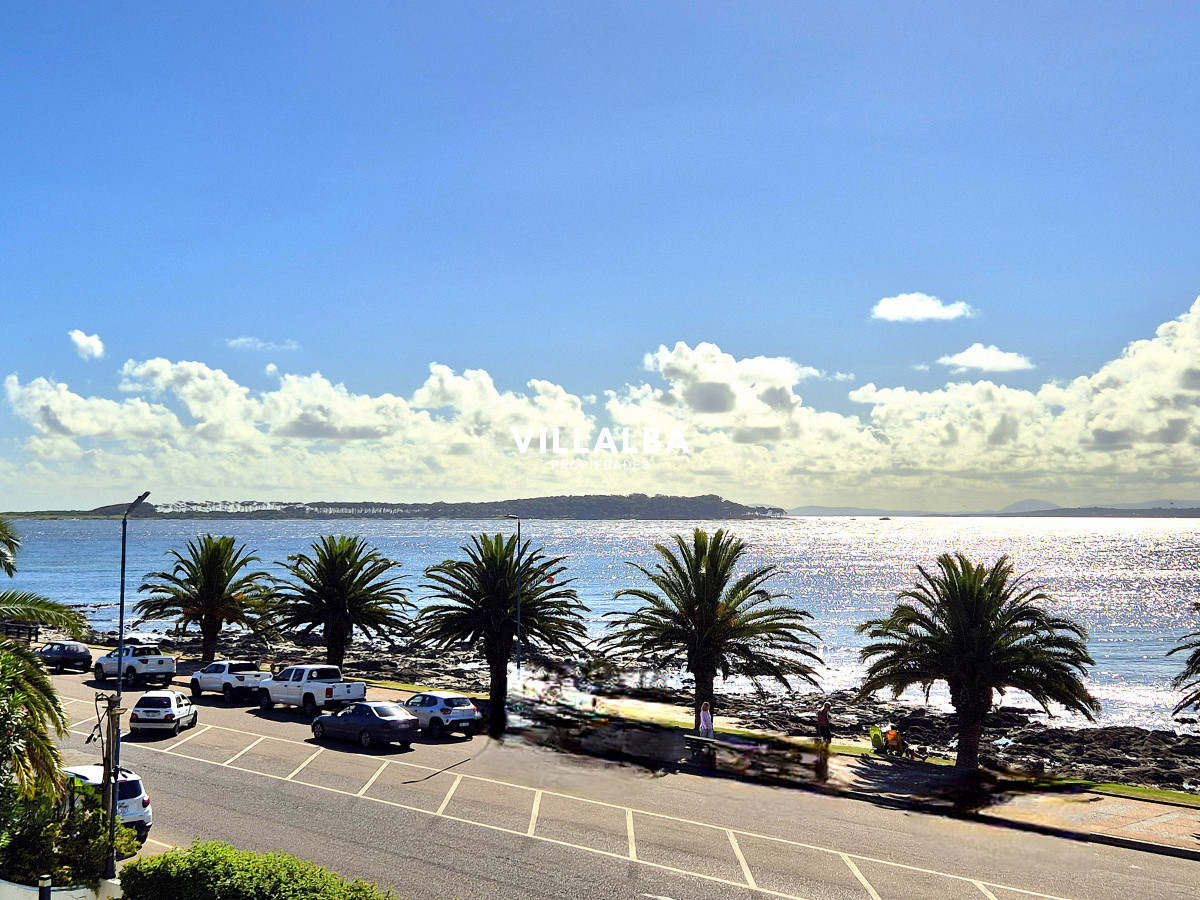 Apartamento ID.3622 - Apartamento 3 dormitorios + dependencia frente al mar parada 1 Playa Mansa Península