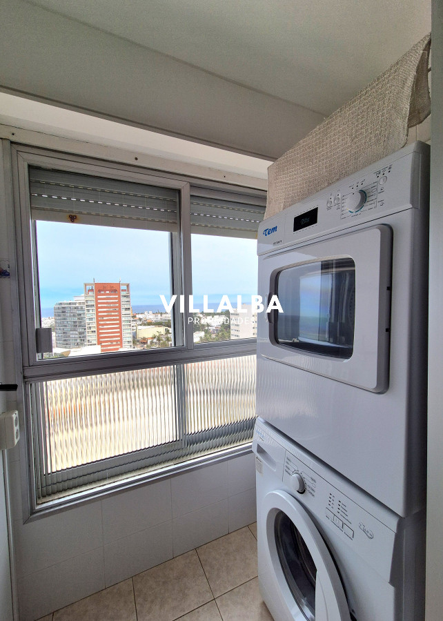 Apartamento ID.3627 - Apartamento piso alto 3 dormitorios terraza garage con vista al mar Península Punta del Este