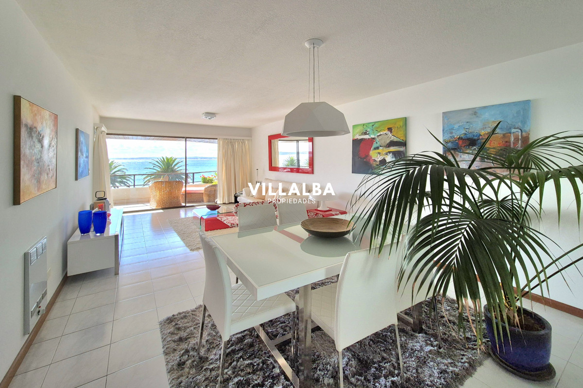 Apartamento ID.3622 - Apartamento 3 dormitorios + dependencia frente al mar parada 1 Playa Mansa Península