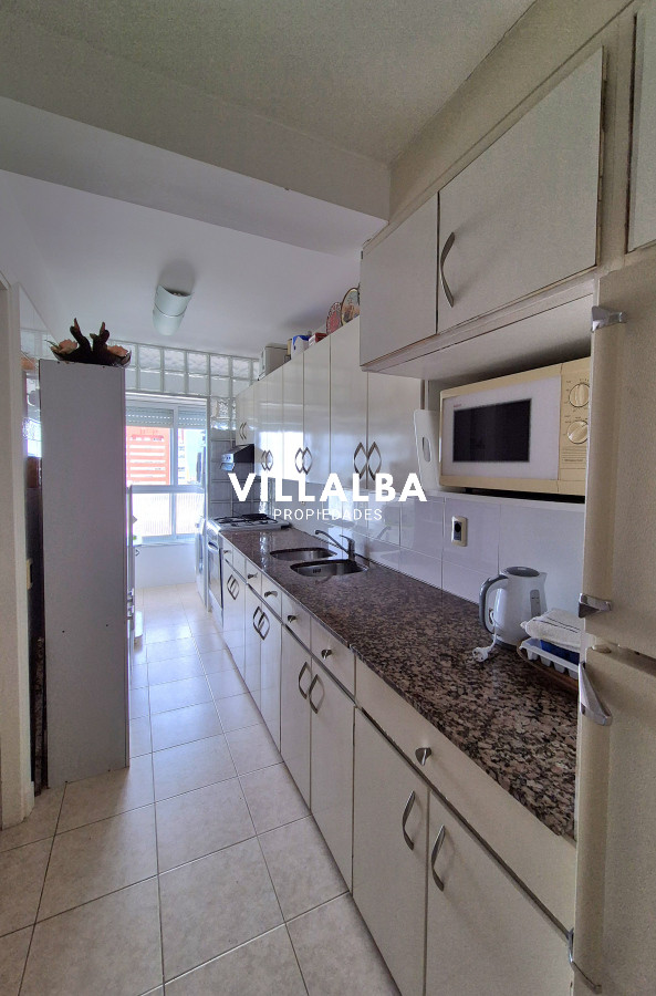 Apartamento ID.3627 - Apartamento piso alto 3 dormitorios terraza garage con vista al mar Península Punta del Este