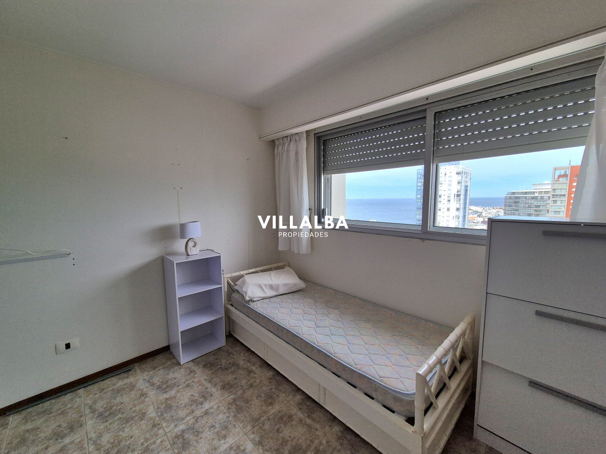 Apartamento ID.3627 - Apartamento piso alto 3 dormitorios terraza garage con vista al mar Península Punta del Este