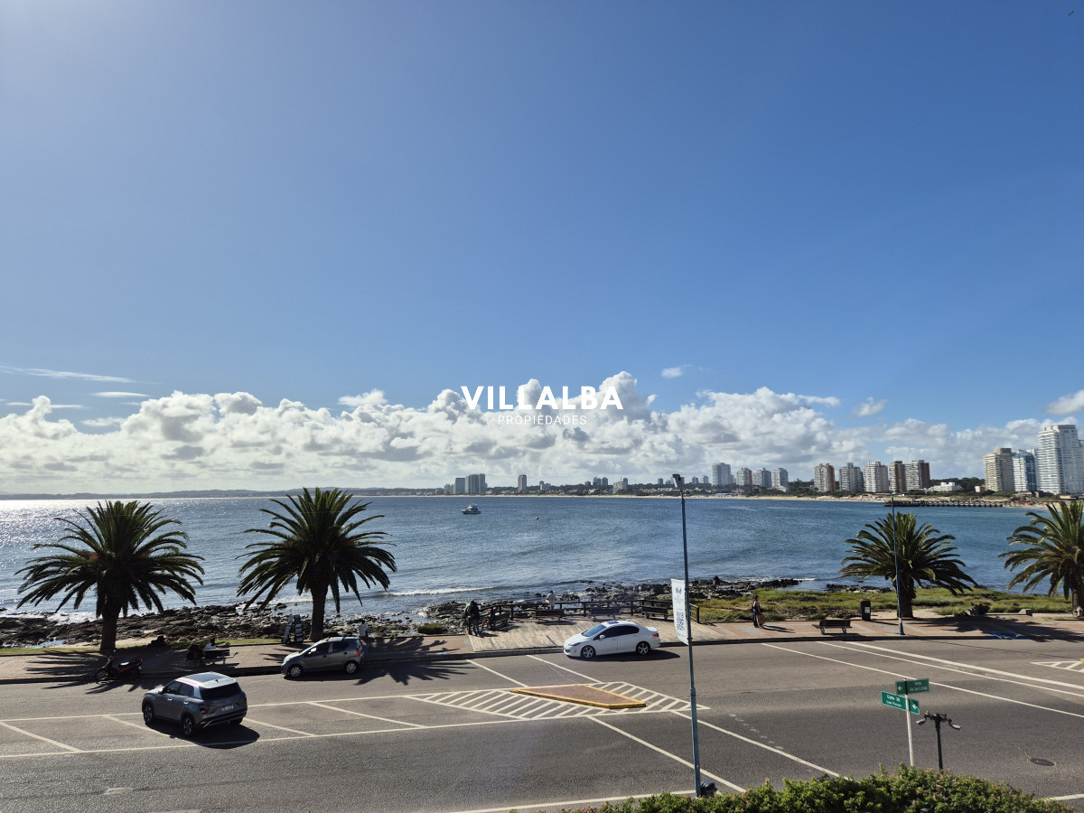 Apartamento ID.3622 - Apartamento 3 dormitorios + dependencia frente al mar parada 1 Playa Mansa Península