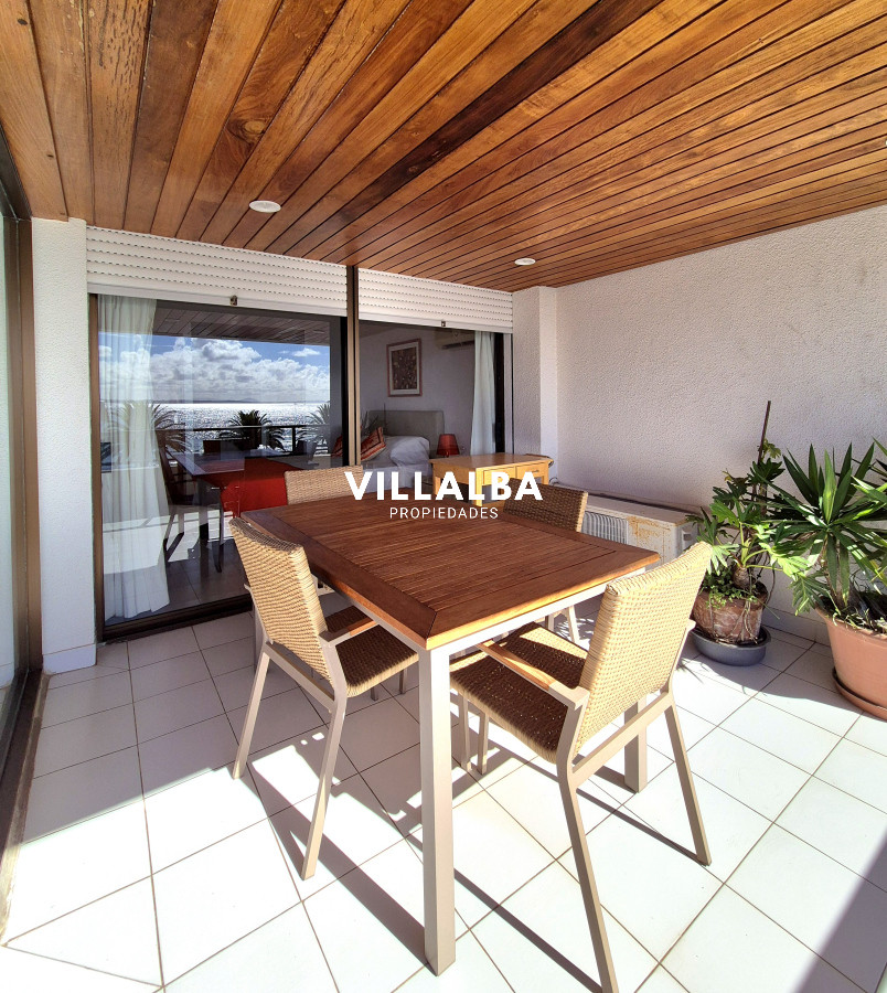Apartamento ID.3622 - Apartamento 3 dormitorios + dependencia frente al mar parada 1 Playa Mansa Península