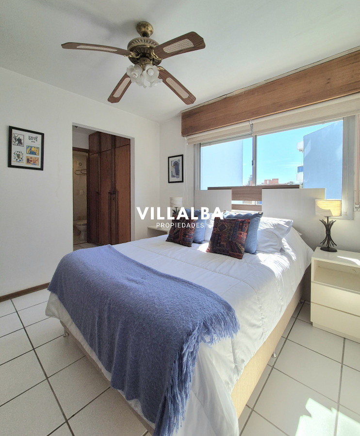 Apartamento ID.4045 - Apartamento 1 dormitorio en venta cercano al Mar terraza y cochera Playa Mansa Punta del Este