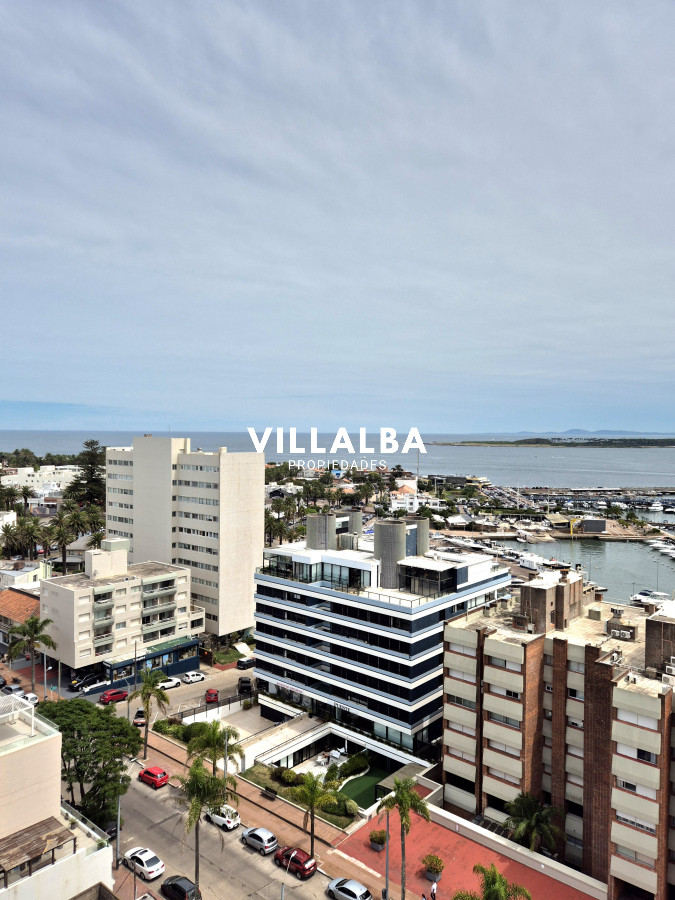 Apartamento ID.3627 - Apartamento piso alto 3 dormitorios terraza garage con vista al mar Península Punta del Este
