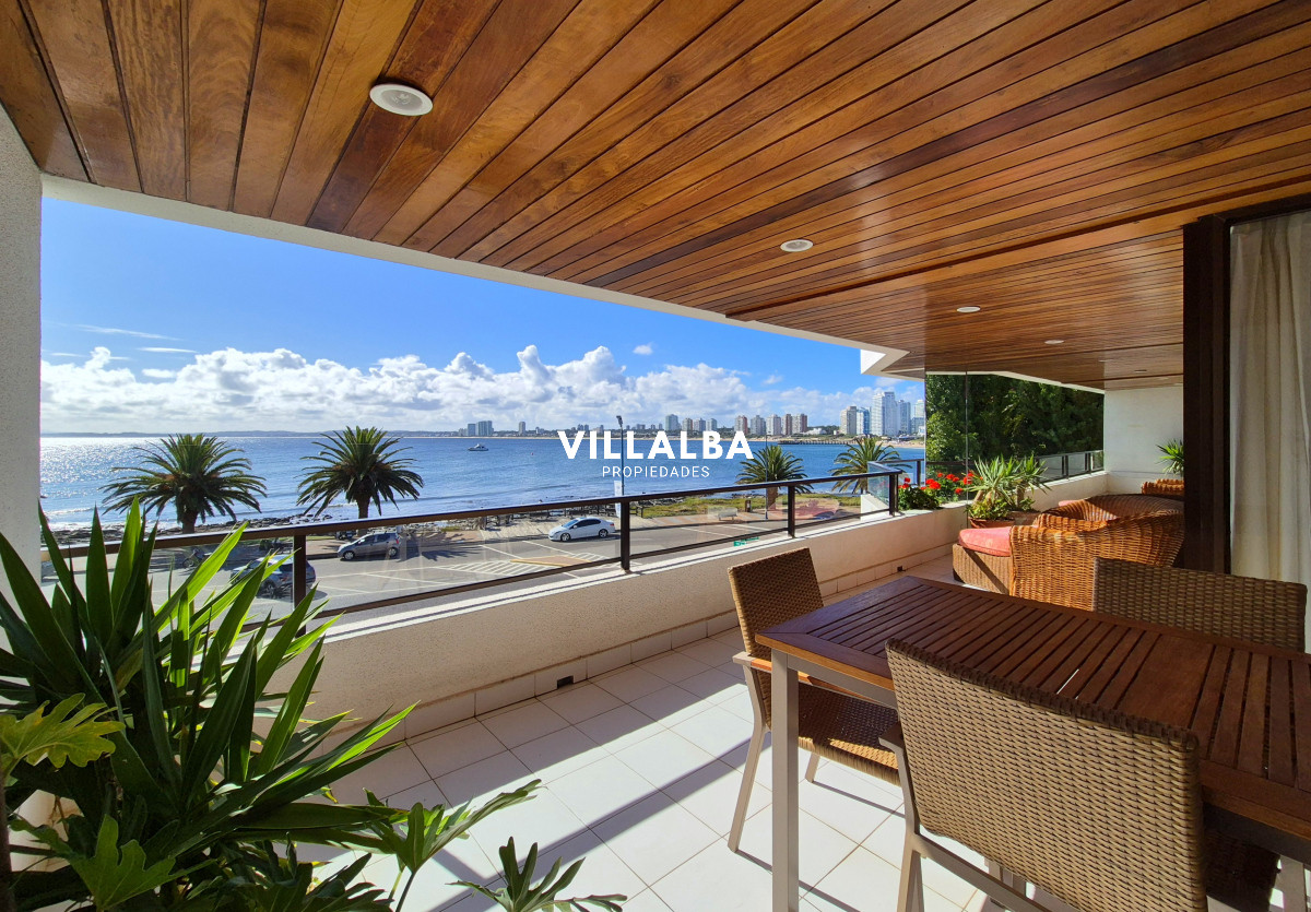 Apartamento ID.3622 - Apartamento 3 dormitorios + dependencia frente al mar parada 1 Playa Mansa Península