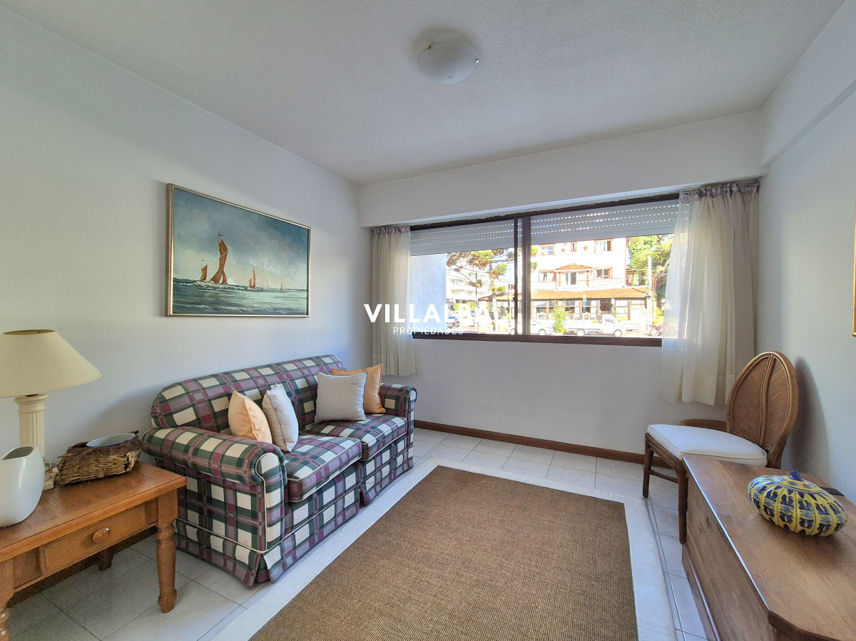 Apartamento ID.3622 - Apartamento 3 dormitorios + dependencia frente al mar parada 1 Playa Mansa Península