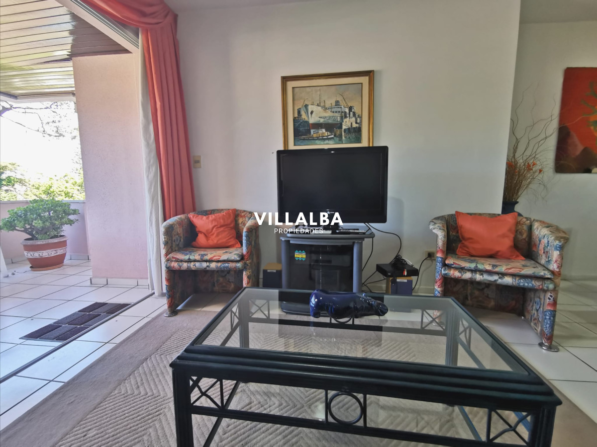 Apartamento ID.2539 - Apartamento 3 dormitorios y 2 baños en Playa Mansa, Punta del Este