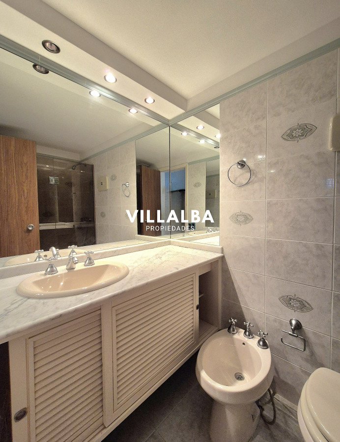 Apartamento ID.3627 - Apartamento piso alto 3 dormitorios terraza garage con vista al mar Península Punta del Este