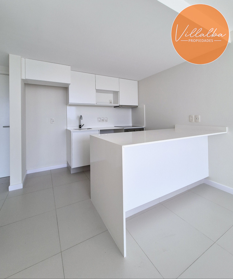 Apartamento ID.3555 - Apartamento a estrenar venta 1 dormitorio frente a metros del mar terraza garage Playa Mansa Punta del Este