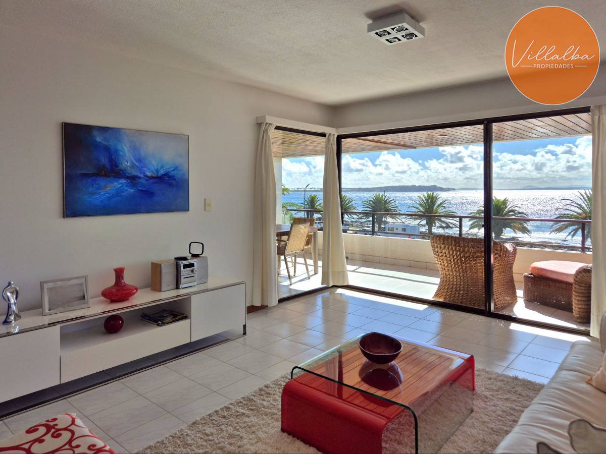 Apartamento ID.3622 - Apartamento 3 dormitorios + dependencia frente al mar parada 1 Playa Mansa Península