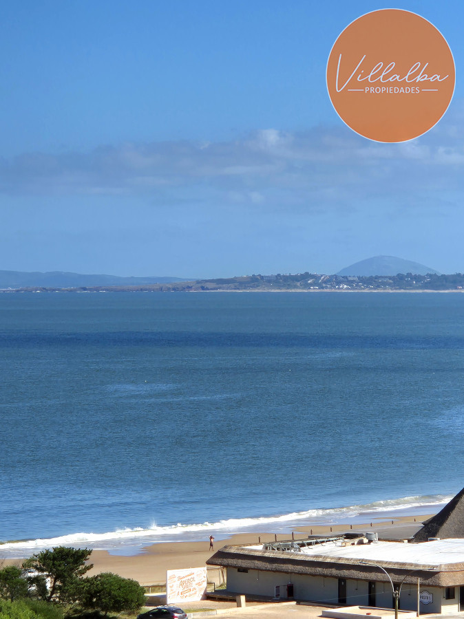 Apartamento ID.3555 - Apartamento a estrenar venta 1 dormitorio frente a metros del mar terraza garage Playa Mansa Punta del Este