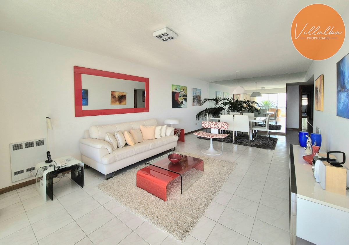 Apartamento ID.3622 - Apartamento 3 dormitorios + dependencia frente al mar parada 1 Playa Mansa Península