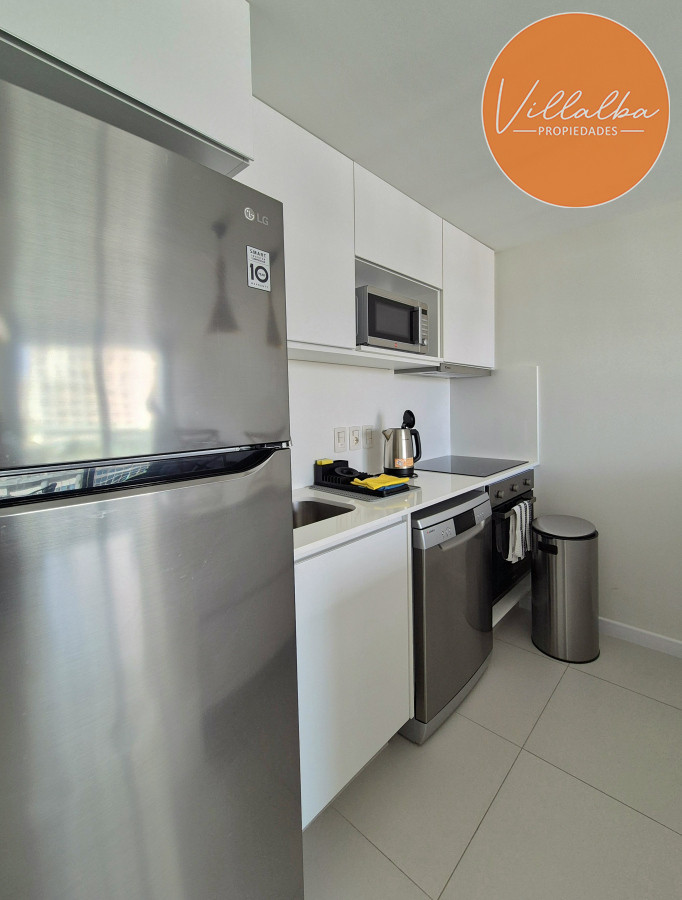 Apartamento ID.3553 - Apartamento moderno piso alto vista al mar Playa Mansa Punta del Este