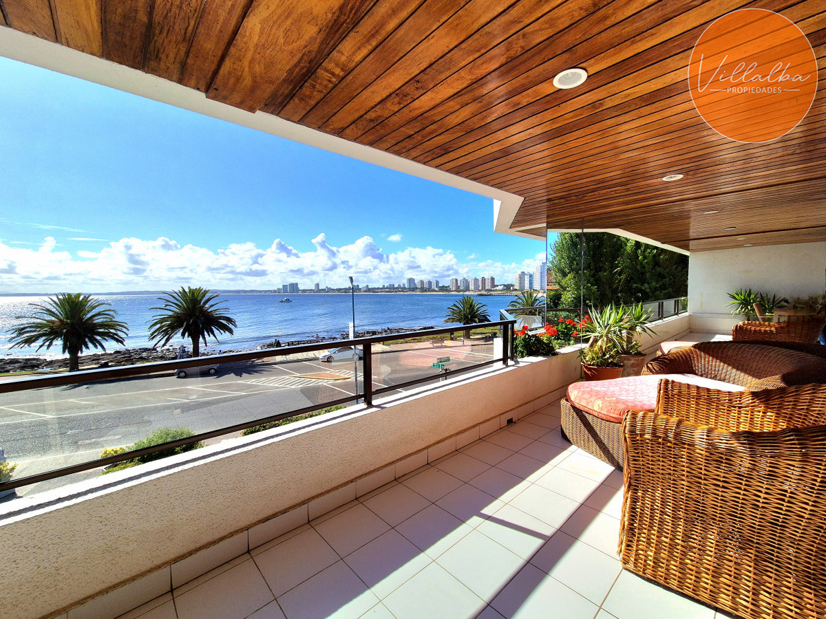 Apartamento ID.3622 - Apartamento 3 dormitorios + dependencia frente al mar parada 1 Playa Mansa Península