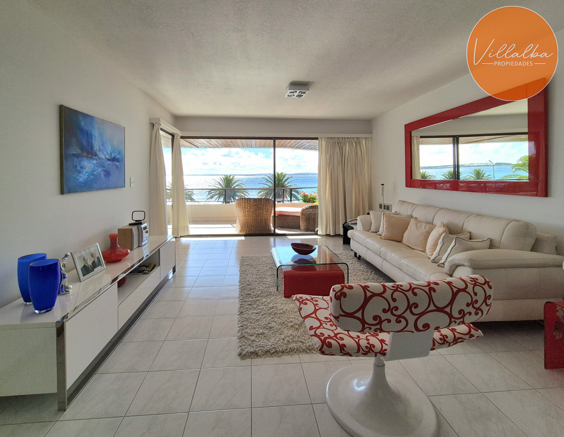 Apartamento ID.3622 - Apartamento 3 dormitorios + dependencia frente al mar parada 1 Playa Mansa Península