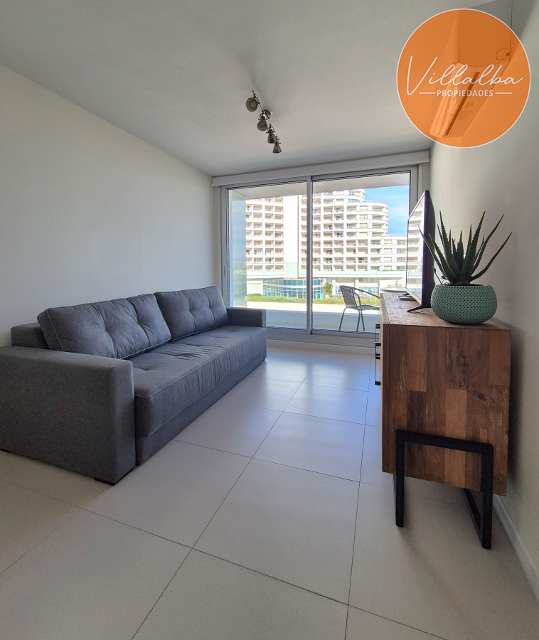 Apartamento ID.3553 - Apartamento moderno piso alto vista al mar Playa Mansa Punta del Este