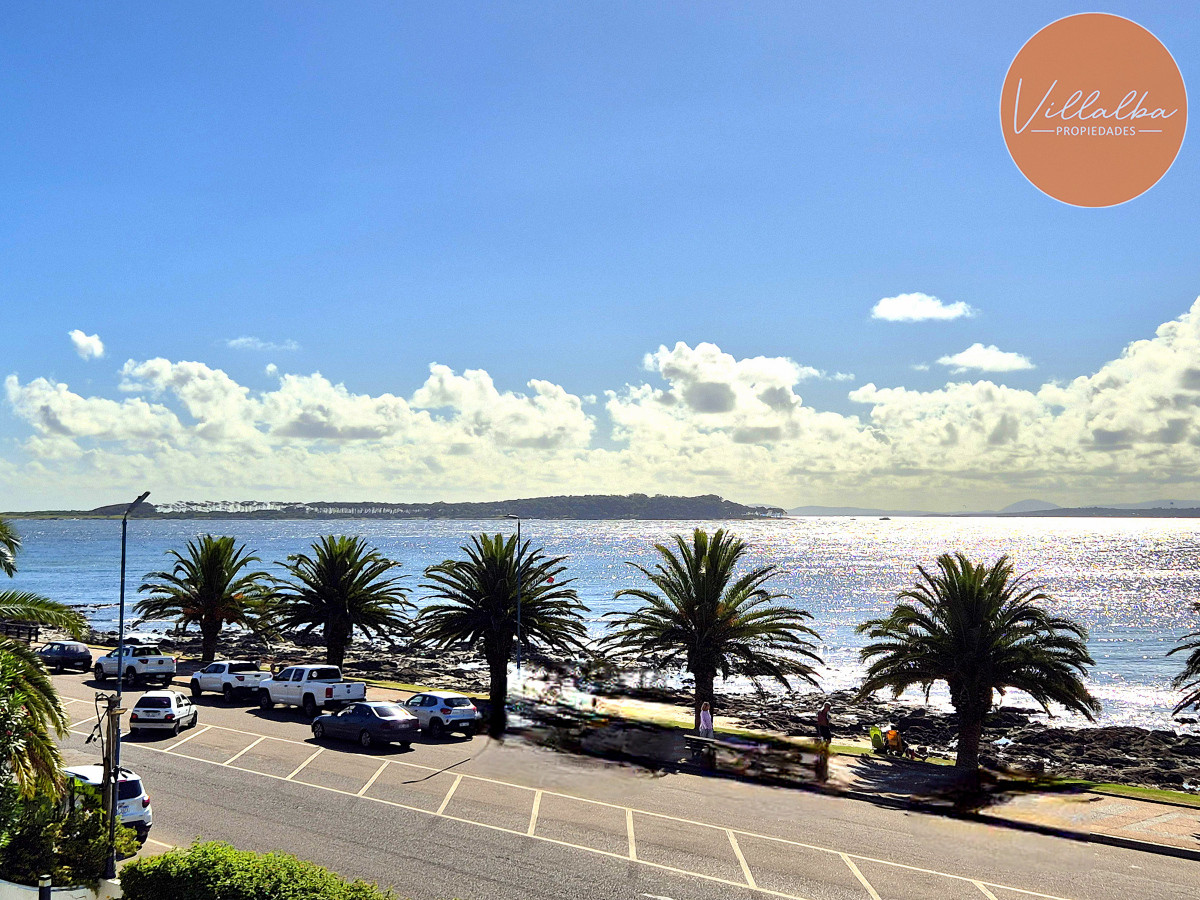 Apartamento ID.3622 - Apartamento 3 dormitorios + dependencia frente al mar parada 1 Playa Mansa Península