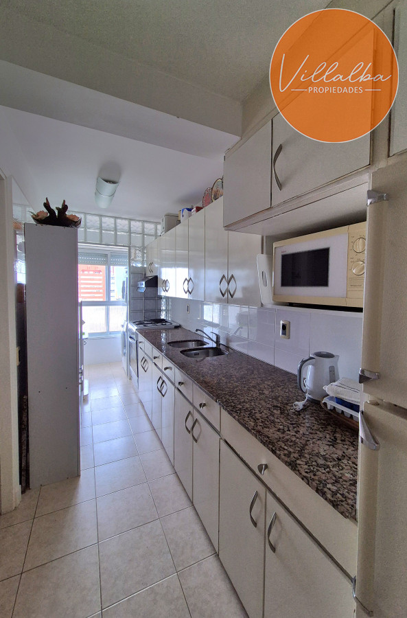 Apartamento ID.3627 - Apartamento piso alto 3 dormitorios terraza garage con vista al mar Península Punta del Este