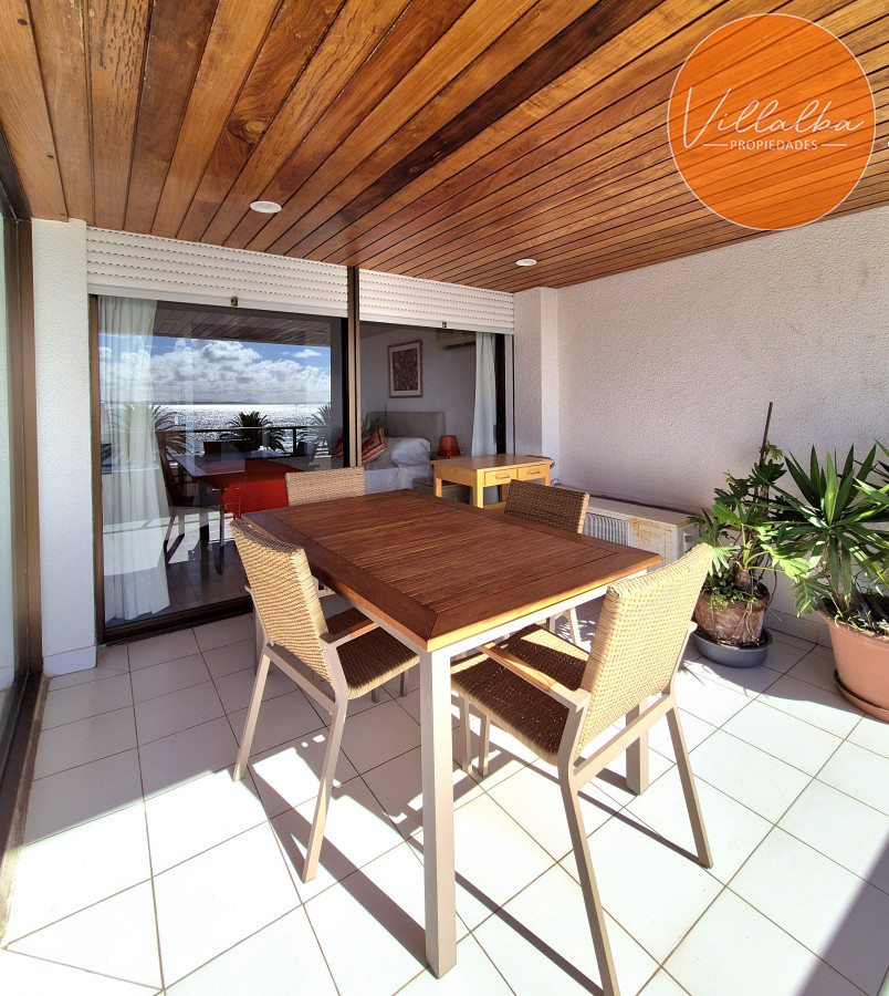 Apartamento ID.3622 - Apartamento 3 dormitorios + dependencia frente al mar parada 1 Playa Mansa Península