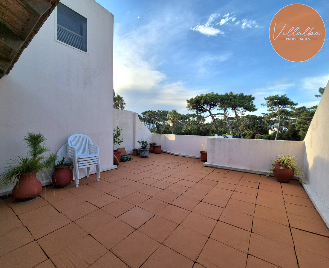 Apartamento ID.2538 - Penthouse con barbacoa de uso exclusivo Playa Mansa Punta del Este