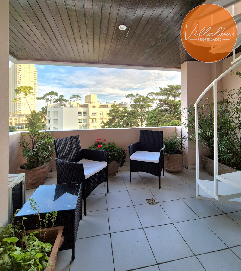 Apartamento ID.2538 - Penthouse con barbacoa de uso exclusivo Playa Mansa Punta del Este