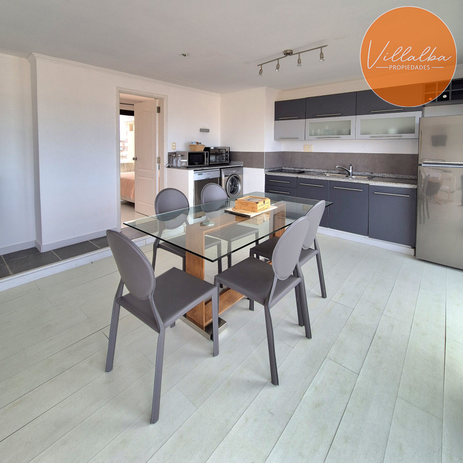 Apartamento ID.2537 - Oportunidad Duplex-Penthouse Península 3 dormitorios 2 baños garage