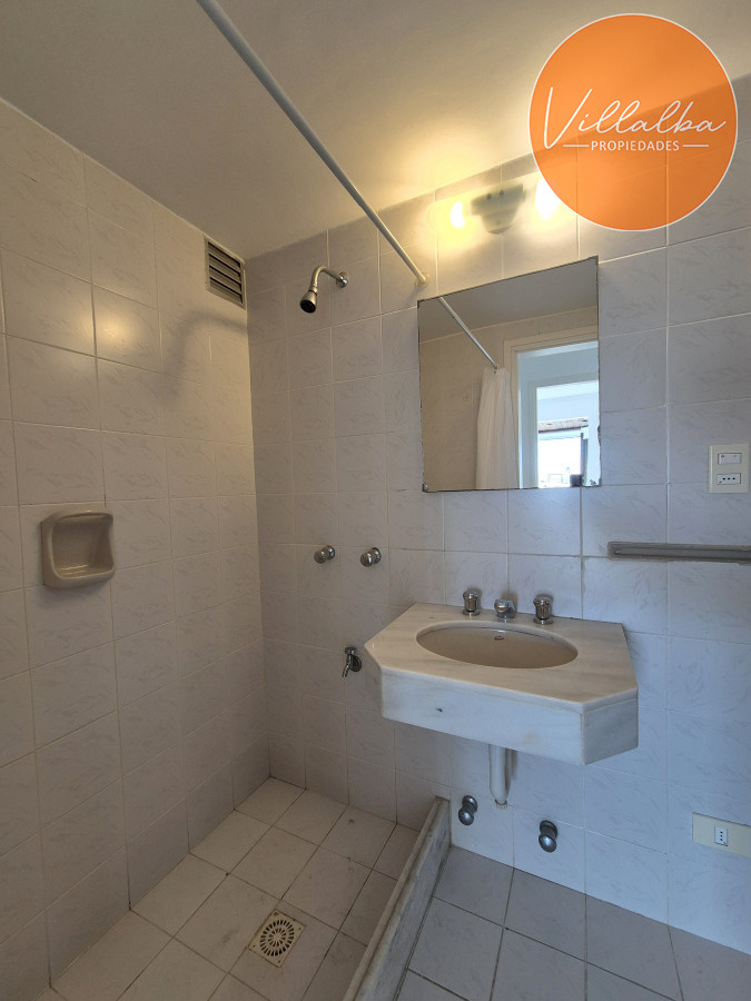 Apartamento ID.2537 - Oportunidad Duplex-Penthouse Península 3 dormitorios 2 baños garage