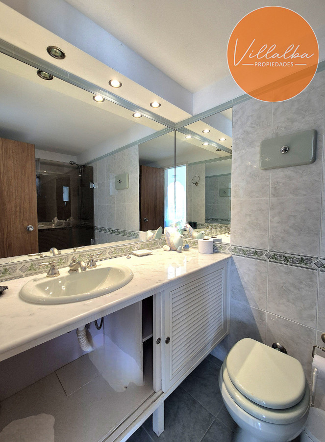 Apartamento ID.3627 - Apartamento piso alto 3 dormitorios terraza garage con vista al mar Península Punta del Este